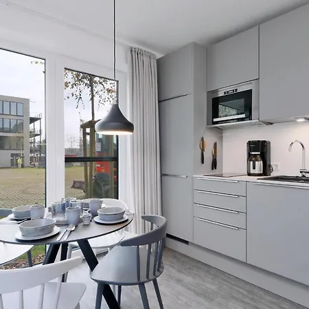 Amazing In Lembruch-dmmer See With 2 Bedrooms, Wifi And Indoor Swimming Pool Lägenhet Lembruch